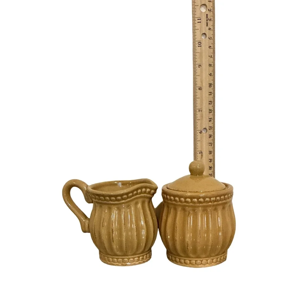 Homestead At Home America‎ Cream and Sugar Set Tan Ribbed Beaded Ceramic Farm